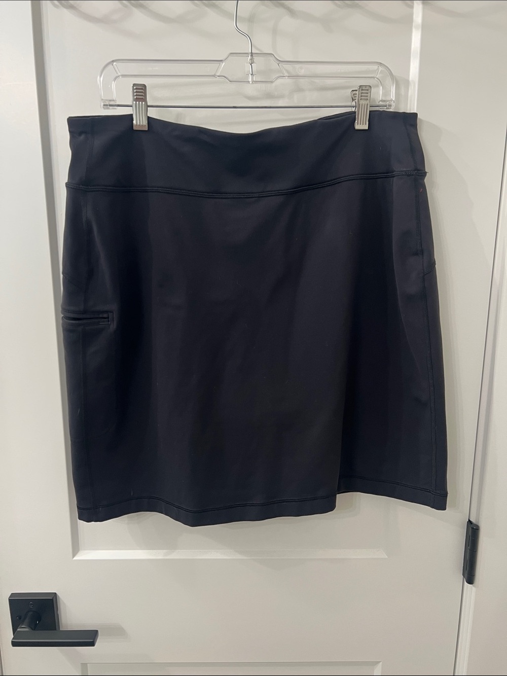 Duluth Trading Co Black Athletic Mini Skort with Side Pocket.
